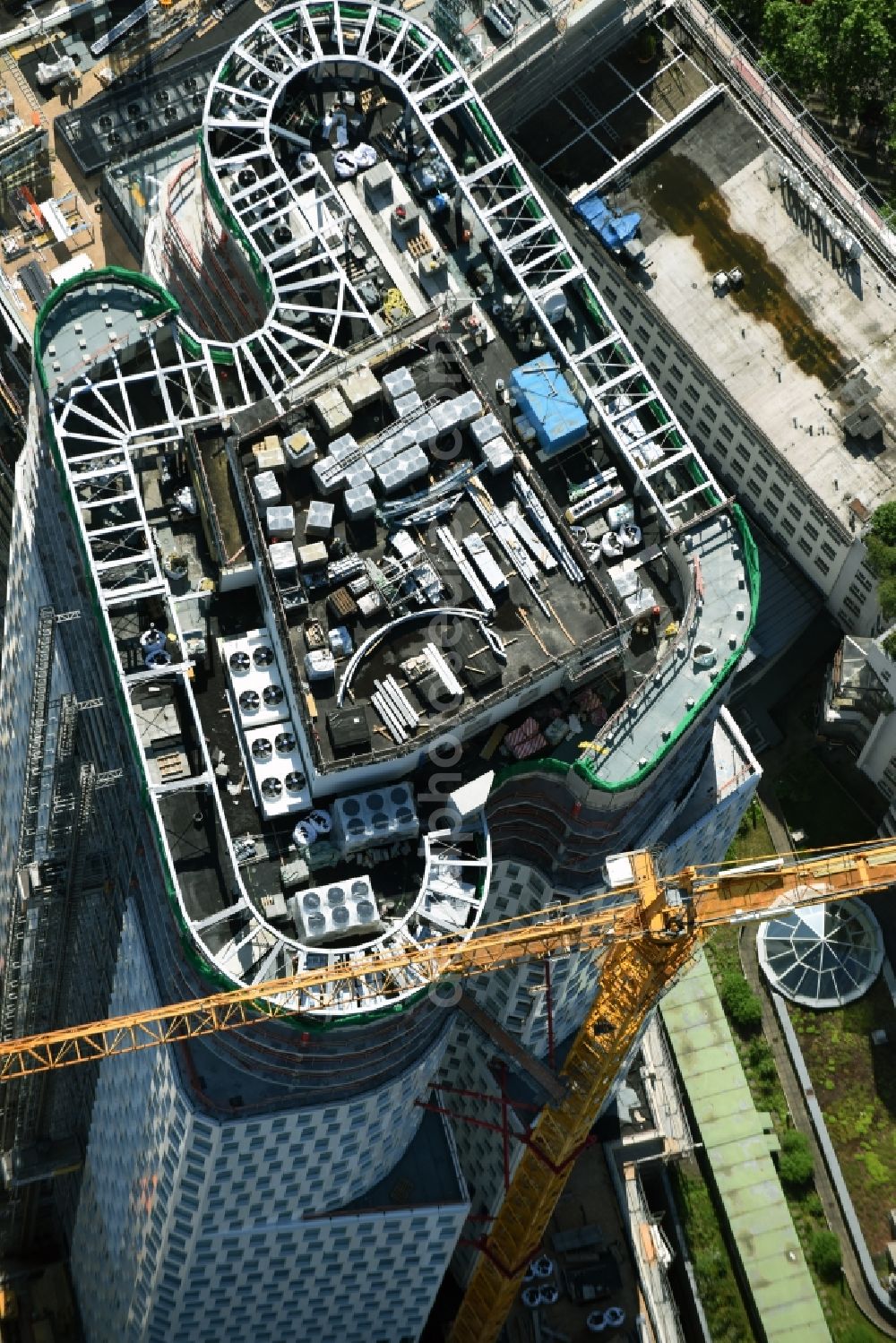Aerial image Berlin - Construction of high-rise commercial building, Upper West on the Breitscheidplatz in Berlin-Charlottenburg