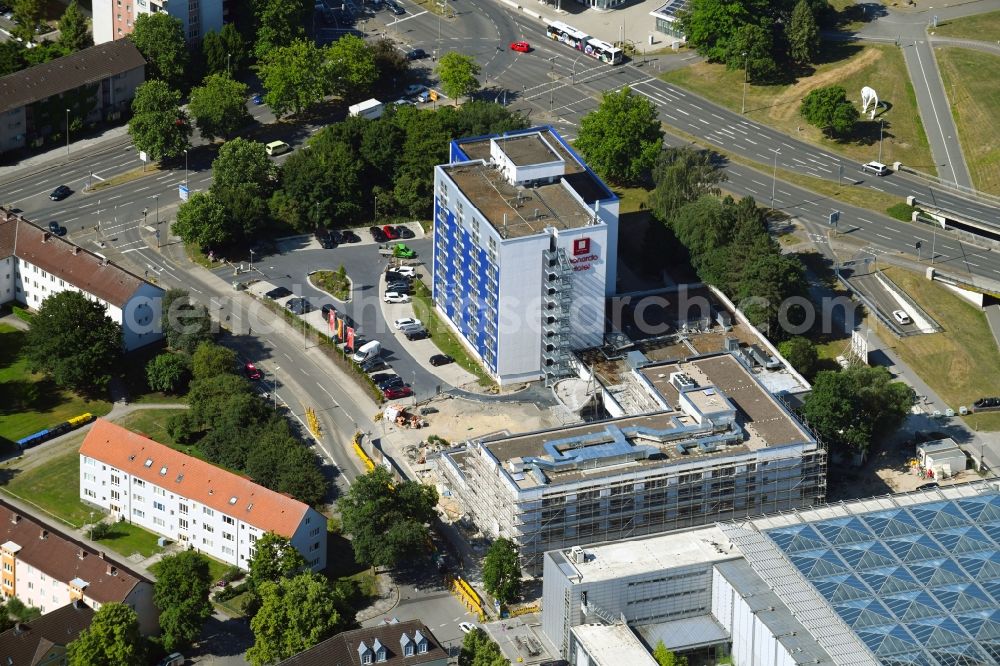 Wolfsburg from the bird's eye view: Expansion site the hotel complex Leonardo Hotel Wolfsburg City Center in the state Lower Saxony, Germany