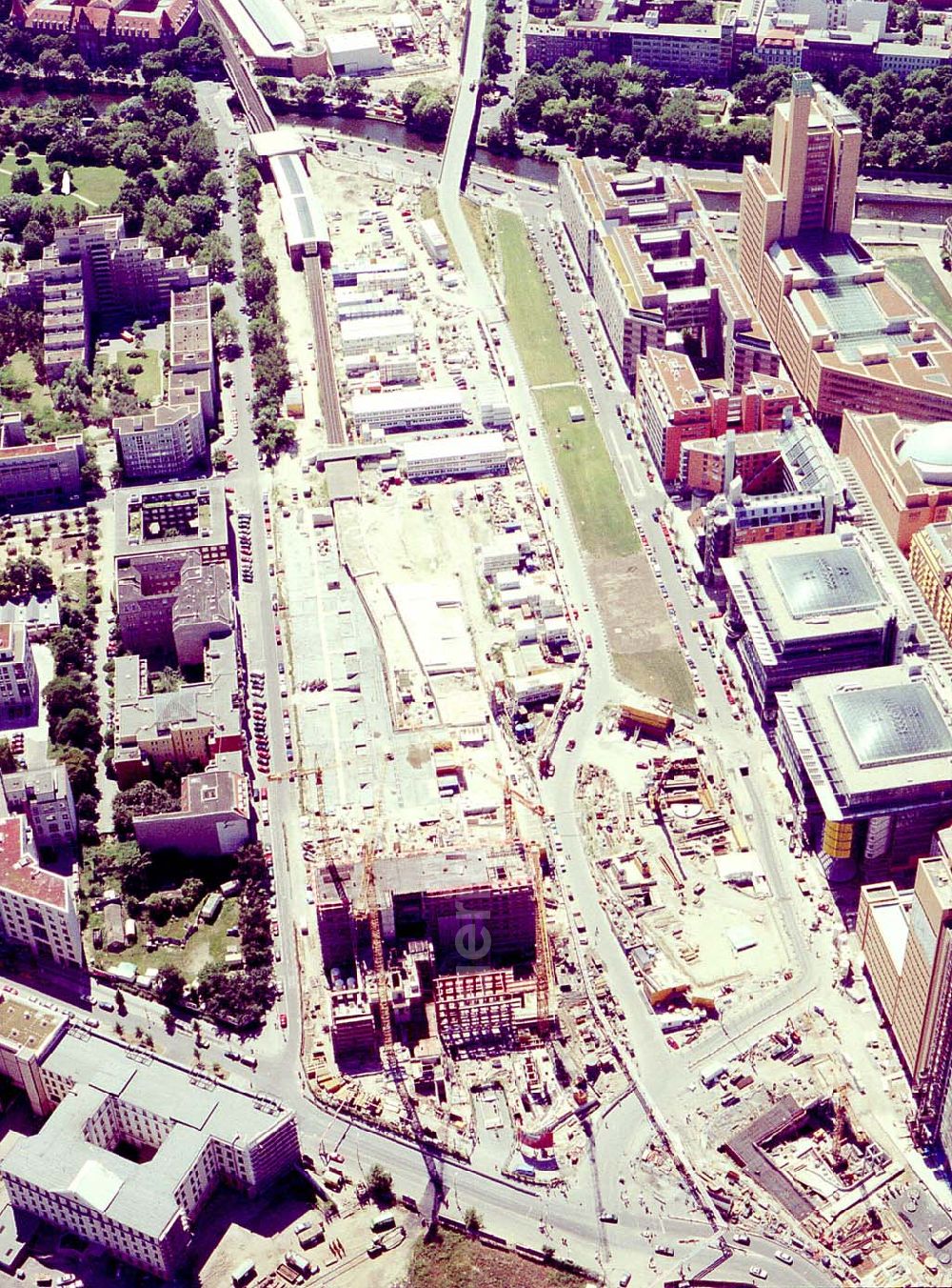 Aerial image Berlin - Tiergarten - Baustelle der HVB-Projekt am Potsdamer Platz in Berlin-Tiergarten.