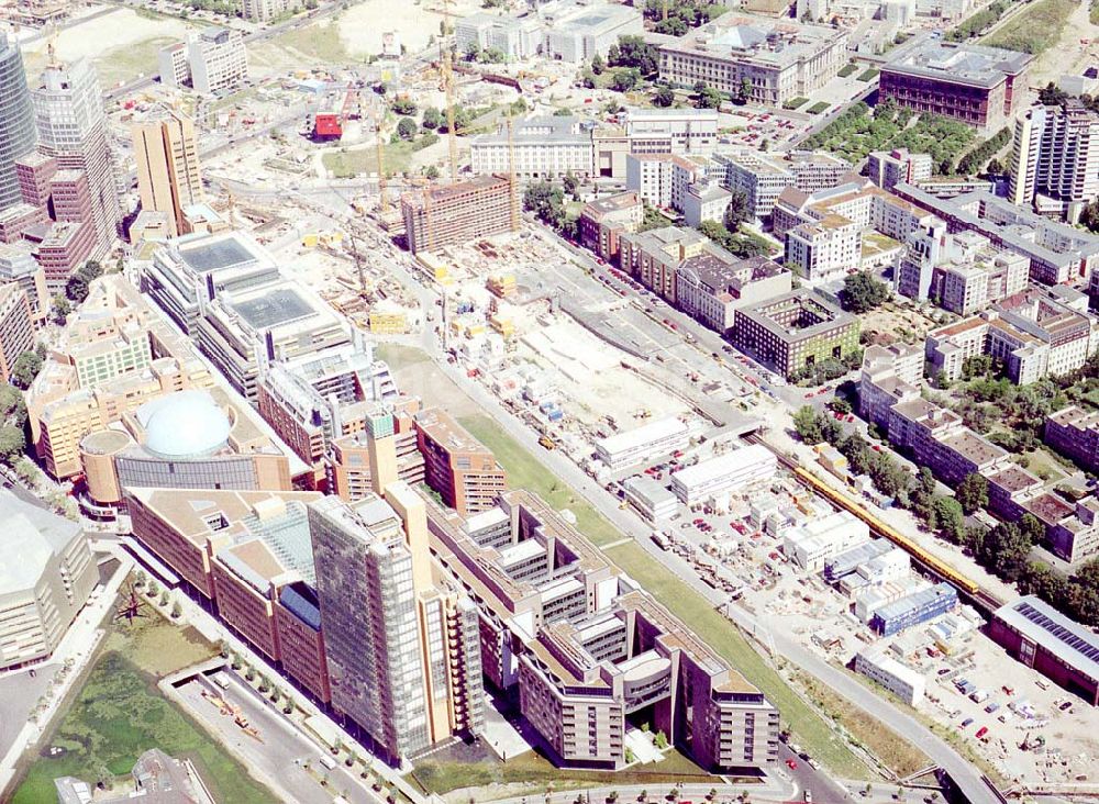 Berlin - Tiergarten from the bird's eye view: Baustelle der HVB-Projekt am Potsdamer Platz in Berlin-Tiergarten.