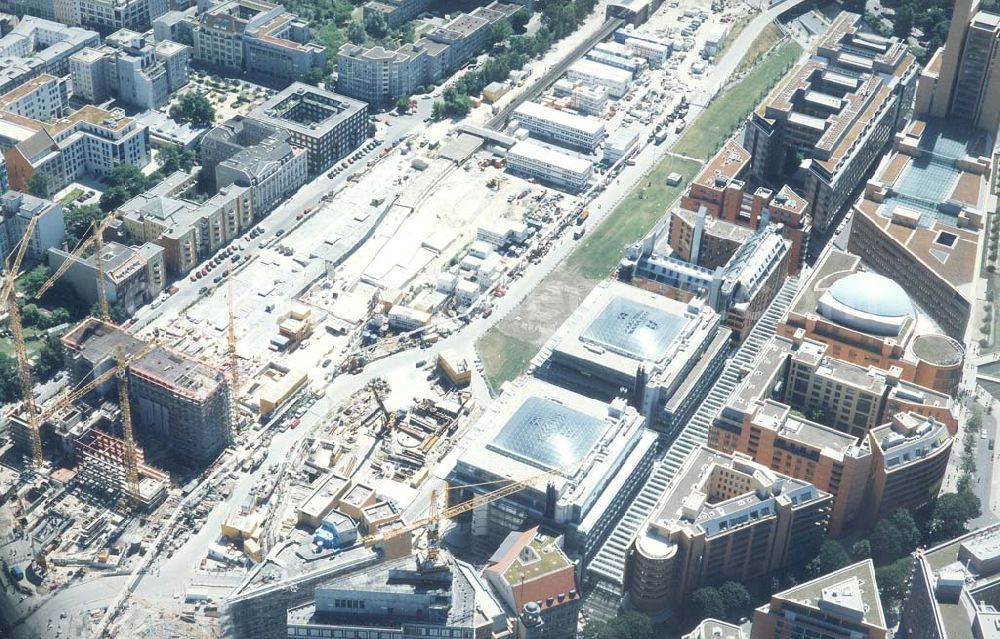 Berlin - Tiergarten from the bird's eye view: Baustelle der HVB-Projekt am Potsdamer Platz in Berlin-Tiergarten.