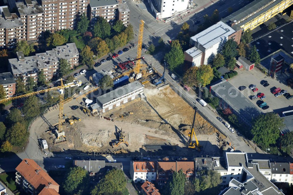 Hamburg from above - Blick auf die Baustelle des Jessenquartier in Hamburger Stadtteil Altona. Die cds Wohnbau Hamburg GmbH hat hier ein Verwaltungsgebäude aus den 1960er Jahren abgerissen und errichtet nun an diesem Standort soll ein vier- bis sechsgeschossiger Wohnneubau mit einem großzügigen Innenhof. Insgesamt sollen 162 neue Wohnungen errichtet werden. View of the construction site of the Jesse Quarter in Hamburg's Altona district. The housing should cds Hamburg GmbH has here an administrative building from the 1960s demolished and is now built on that site, a four-to six-story residential building with a spacious courtyard.