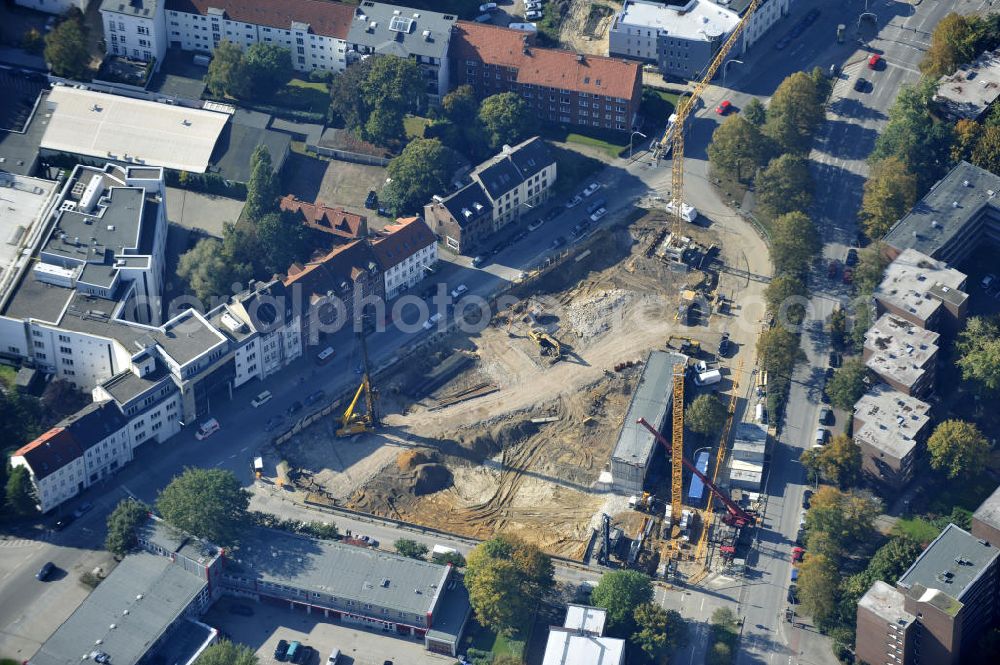 Hamburg from the bird's eye view: Blick auf die Baustelle des Jessenquartier in Hamburger Stadtteil Altona. Die cds Wohnbau Hamburg GmbH hat hier ein Verwaltungsgebäude aus den 1960er Jahren abgerissen und errichtet nun an diesem Standort soll ein vier- bis sechsgeschossiger Wohnneubau mit einem großzügigen Innenhof. Insgesamt sollen 162 neue Wohnungen errichtet werden. View of the construction site of the Jesse Quarter in Hamburg's Altona district. The housing should cds Hamburg GmbH has here an administrative building from the 1960s demolished and is now built on that site, a four-to six-story residential building with a spacious courtyard.