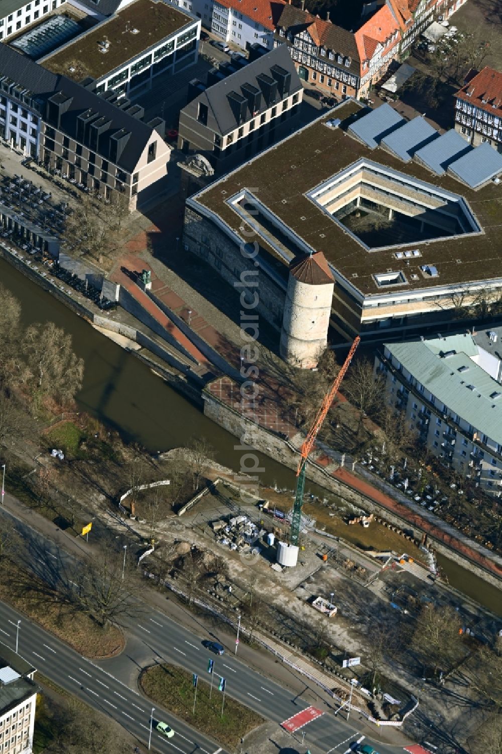 Hannover from the bird's eye view: Construction site of the canal works on the course of the canal Leine on Leibnitzufer - Schlosstrasse in Hannover in the state Lower Saxony, Germany