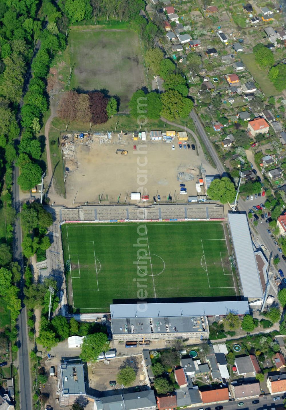 Potsdam-Babelsberg from above - Baustelle vom Umbau des Karl-Liebknecht-Stadion in Babelsberg. Das Fußball-Stadion ist Heimspielstätte des SV Babelsberg 03 und des 1. FFC Rurbine Potsdam. Construction site of the rebuilding of the Stadium Karl-Liebknecht in Babelsberg.