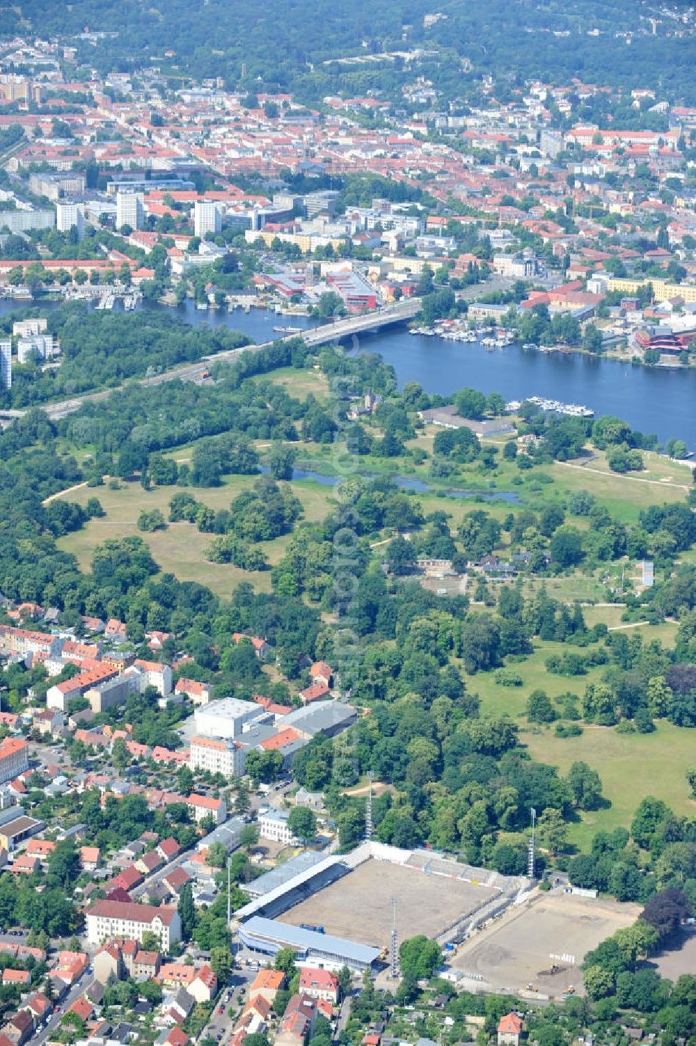 Potsdam Babelsberg from the bird's eye view: Baustelle vom Umbau des Karl-Liebknecht-Stadion in Babelsberg. Das Fußball-Stadion ist Heimspielstätte des SV Babelsberg 03 und des 1. FFC Rurbine Potsdam. Construction site of the rebuilding of the Stadium Karl-Liebknecht in Babelsberg.