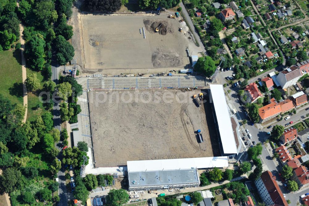 Aerial photograph Potsdam Babelsberg - Baustelle vom Umbau des Karl-Liebknecht-Stadion in Babelsberg. Das Fußball-Stadion ist Heimspielstätte des SV Babelsberg 03 und des 1. FFC Rurbine Potsdam. Construction site of the rebuilding of the Stadium Karl-Liebknecht in Babelsberg.