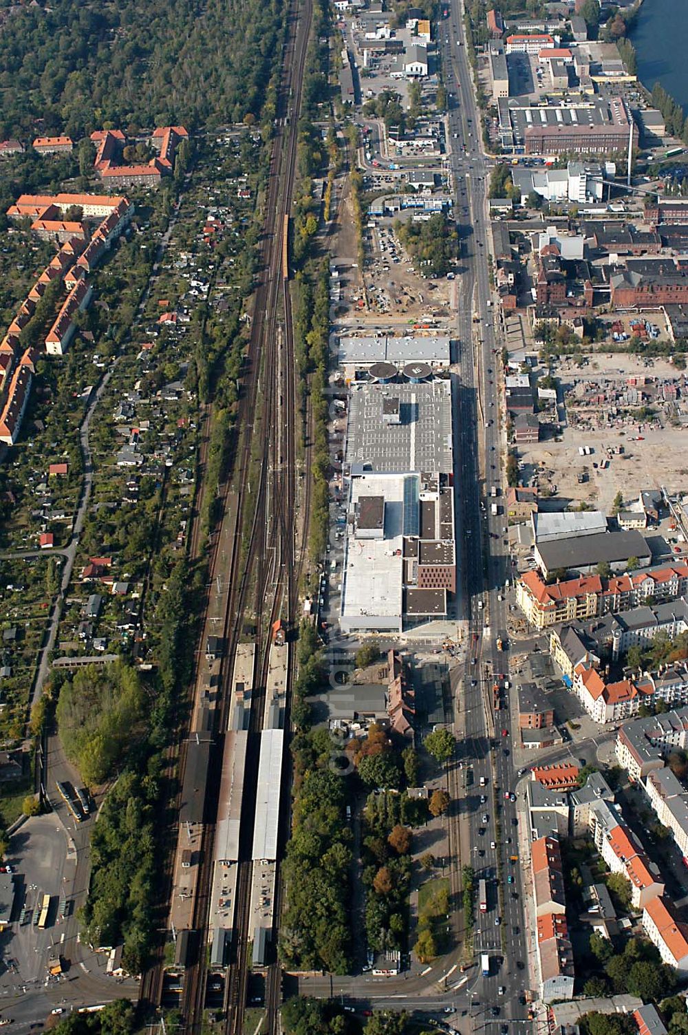 Berlin / Treptow Niederschöneweide from above - 