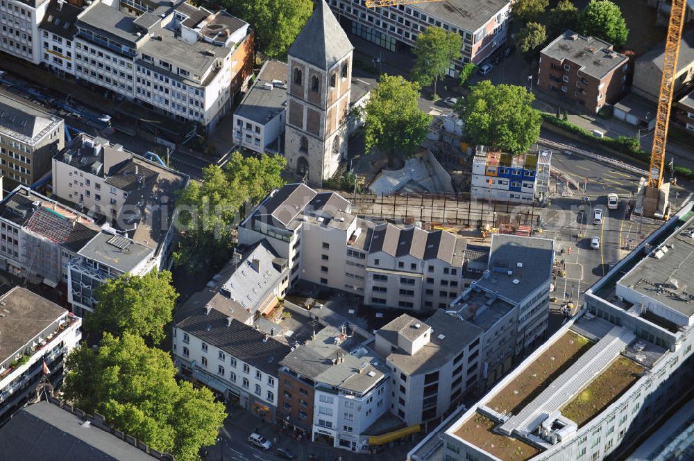 Köln from the bird's eye view: Areal an der Augustinerstraße in der Kölner Altstadt, Nordrhein-Westfalen, mit der U-Bahn-Baustelle Heumarkt und dem Kirchturm Klein St. Martin. Area at Augustinerstrasse in historic city of Cologne, North Rhine-Westphalia, with construction site of subway station Heumarkt and steeple Klein St. Martin.