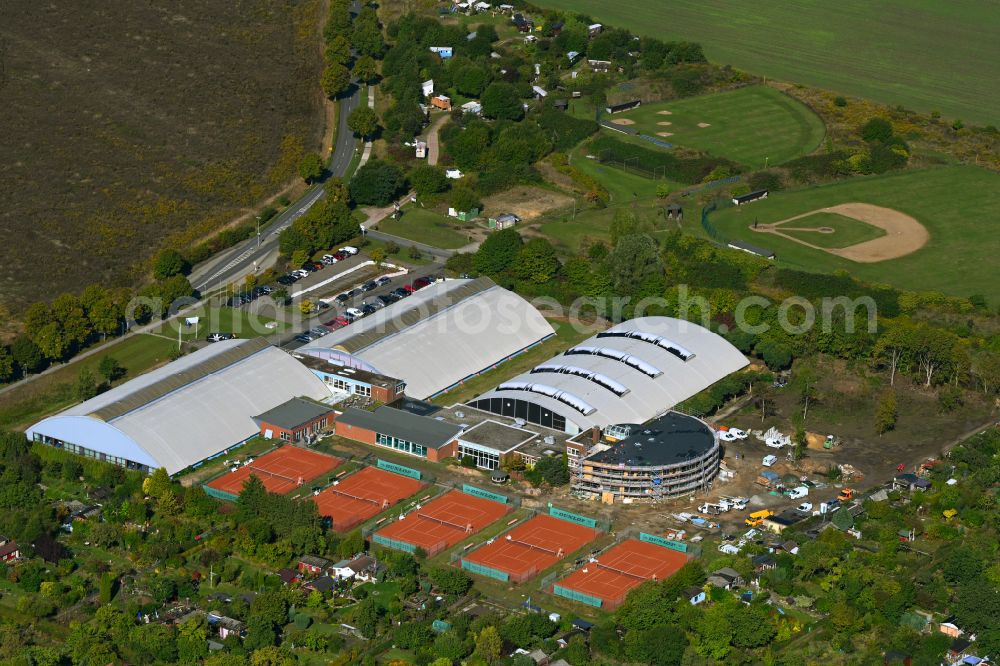 Lüneburg from above - Construction site for the construction of a KITA kindergarten building Sport-Kita in the Sportpark Kreideberg on Ebelingweg in Lueneburg in the state Lower Saxony, Germany