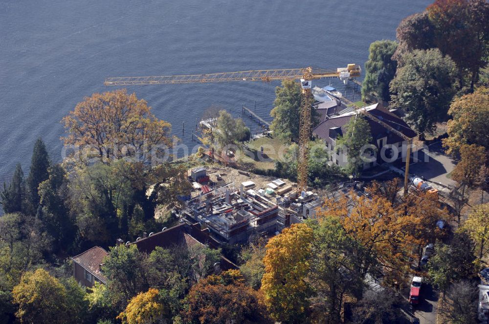 Berlin from the bird's eye view: Blick auf die Baustelle Am Kleinen Wannsee 2 der CONCEPT BAU - PREMIER GmbH, Engeldamm 64b, 10179 Berlin, Tel. +49(0)30 231203 0