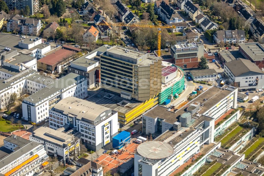 Essen from the bird's eye view: Construction site for a new extension to the hospital grounds Universitaetsklinikum Essen in Essen in the state North Rhine-Westphalia, Germany