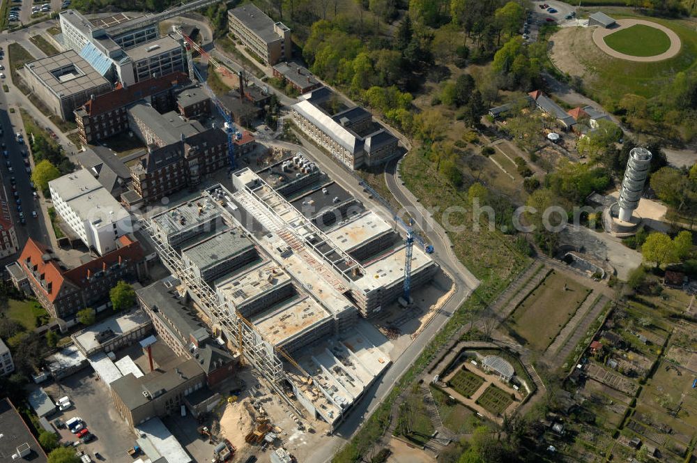 Aerial photograph Brandenburg - Blick auf die Baustelle vom Neubau am Klinikum / Klinik / Krankenhaus Brandenburg. View of the construction site from the clinic / hospital Brandenburg.