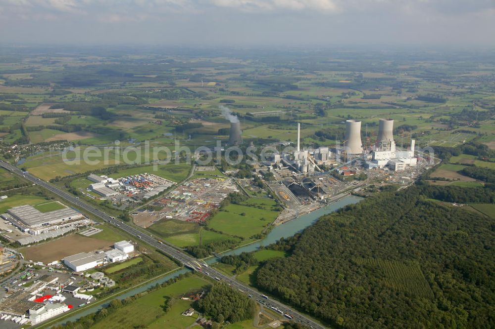 Aerial image Hamm - Baustelle am Kraftwerk / Kohlekraftwerk Westfalen im Stadtteil Hamm-Uentrop mit dem ehemaligen Kernkraftwerk KKW / AKW THTR-300 in Nordrhein-Westfalen NRW. Construction site at the powerhouse / coal power station in the district Hamm-Uentrop with the former nuclear power station NPS / atomic plant THTR-300 in North Rhine-Westphalia.