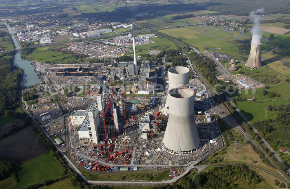 Hamm from above - Baustelle am Kraftwerk / Kohlekraftwerk Westfalen im Stadtteil Hamm-Uentrop mit dem ehemaligen Kernkraftwerk KKW / AKW THTR-300 in Nordrhein-Westfalen NRW. Construction site at the powerhouse / coal power station in the district Hamm-Uentrop with the former nuclear power station NPS / atomic plant THTR-300 in North Rhine-Westphalia.