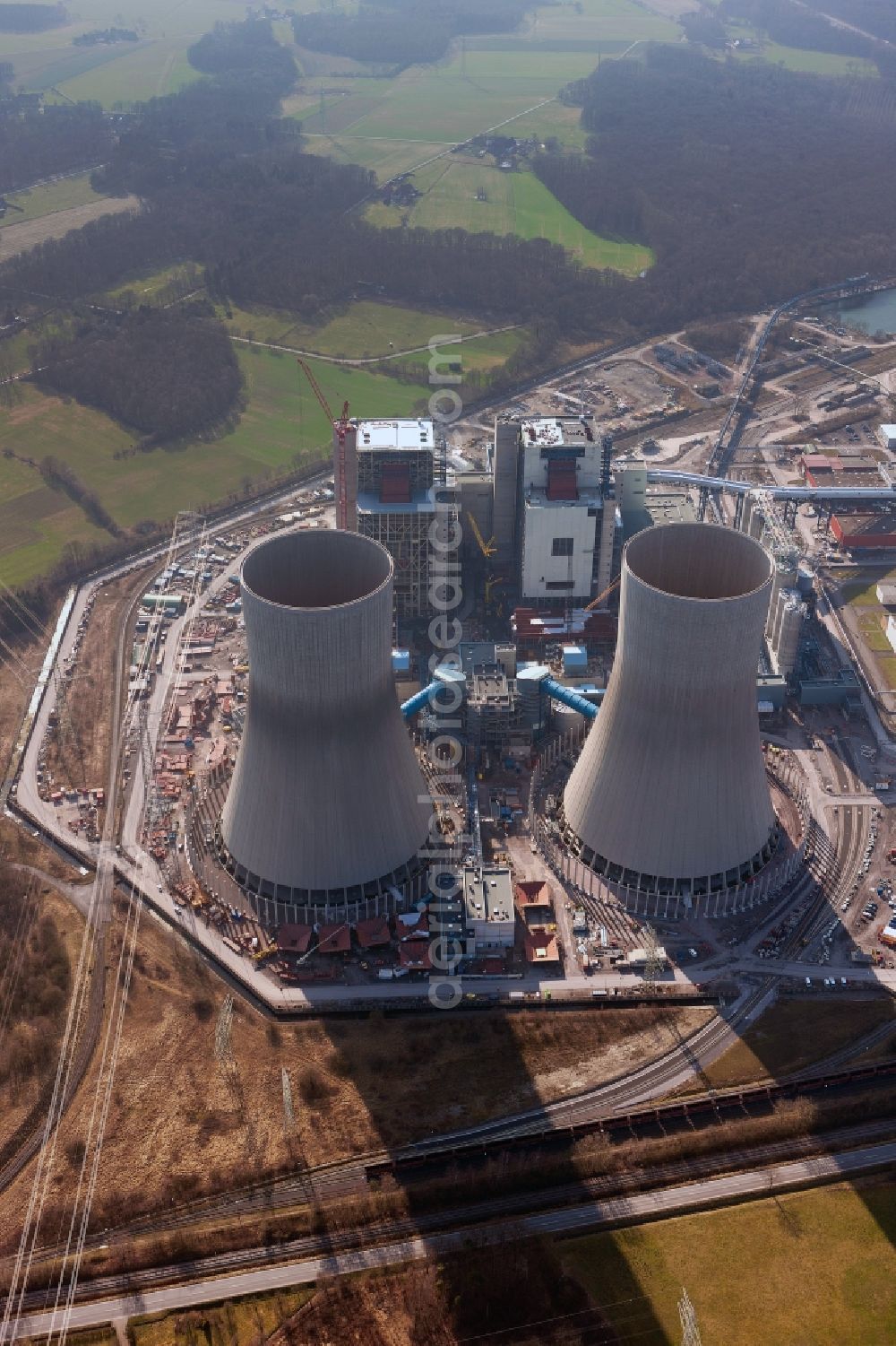 Aerial photograph Hamm - Construction site at the powerhouse / coal power station in the district Hamm-Uentrop with the former nuclear power station NPS / atomic plant THTR-300 in North Rhine-Westphalia