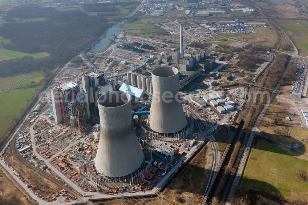 Hamm from the bird's eye view: Construction site at the powerhouse / coal power station in the district Hamm-Uentrop with the former nuclear power station NPS / atomic plant THTR-300 in North Rhine-Westphalia