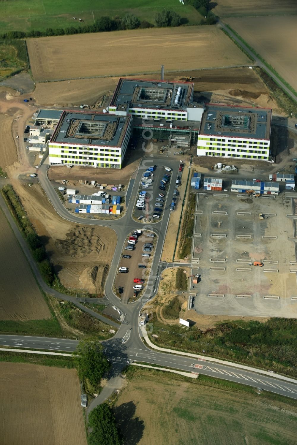 Obernkirchen from the bird's eye view: Construction site on the hospital grounds to build a new hospital for the total Schaumburg district of Upper churches in Lower Saxony