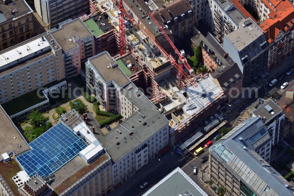 Aerial photograph Berlin - In the Chaussee street in the Mitte district of Berlin currently being built, Peach Property Group AG according to designs by the architect Annette Axthelm the luxury residential project Living108. Emergence are here small apartments and penthouses