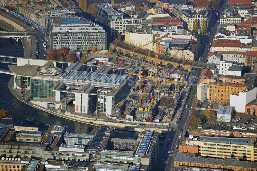 Berlin from the bird's eye view: Extension building site of the government building Marie-Elisabeth-Lüders-Haus in the city centre Berlin