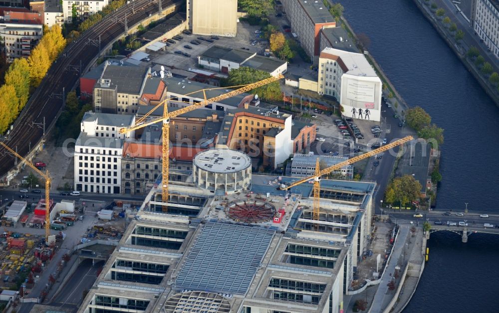 Berlin from above - Extension building site of the government building Marie-Elisabeth-Lüders-Haus in the city centre Berlin