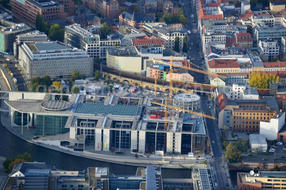 Berlin from the bird's eye view: Extension building site of the government building Marie-Elisabeth-Lüders-Haus in the city centre Berlin