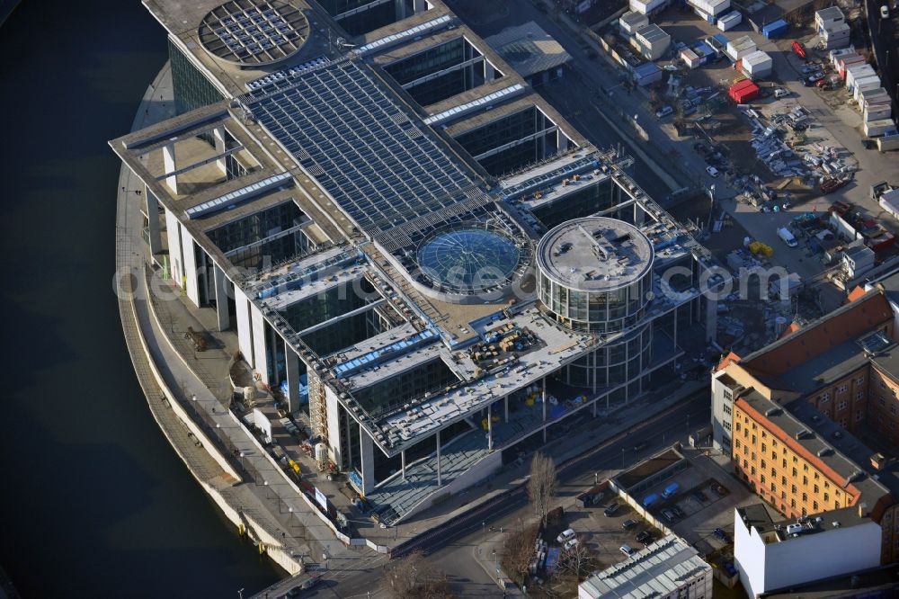 Berlin from the bird's eye view: Extension building site of the government building Marie-Elisabeth-Lueders-Haus in the city centre Berlin