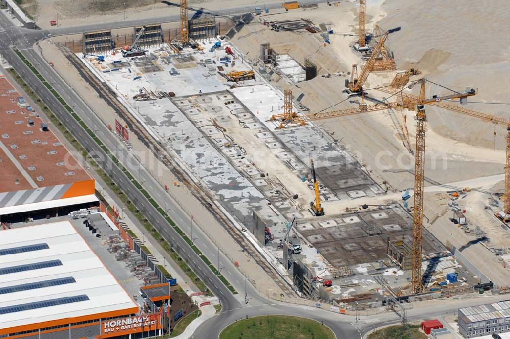 Aerial image München - Blick auf die Baustelle des Möbelhauses Höffner an der Hans-Steinkohl-Strasse im Südwesten Münchens Ausführende Baufirma ist die Klebl GmbH,Gößweinstraße 2,92318 Neumarkt,Tel.: (0 91 81) 9 00-0 frank.michaela@klebl.de,E-Mail: klebl@klebl.de