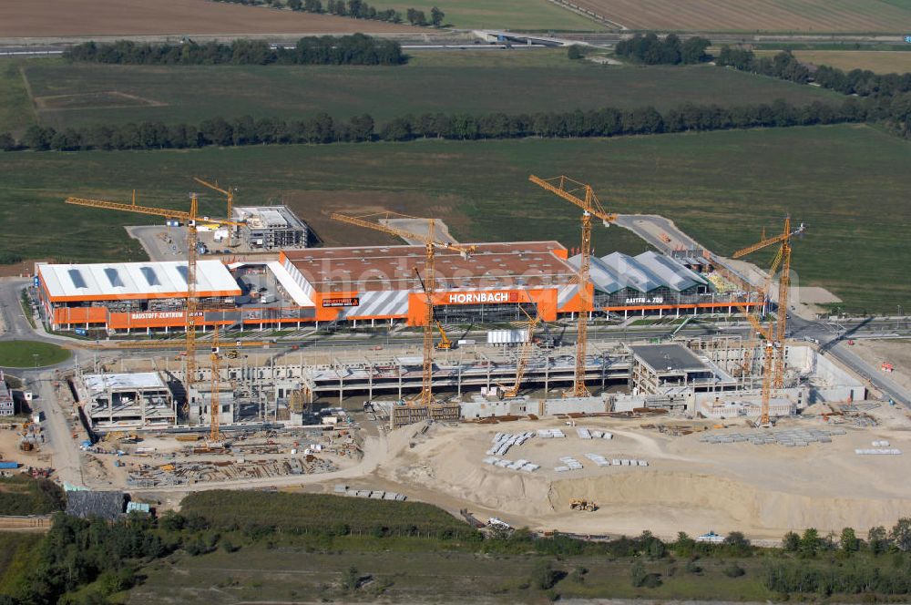 Aerial image MÜNCHEN - Blick auf die Baustelle des Möbelhauses Höffner an der Hans-Steinkohl-Strasse im Südwesten Münchens Ausführende Baufirma ist die Klebl GmbH,Gößweinstraße 2,92318 Neumarkt,Tel.: (0 91 81) 9 00-0,frank.michaela@klebl.de,E-Mail: klebl@klebl.de