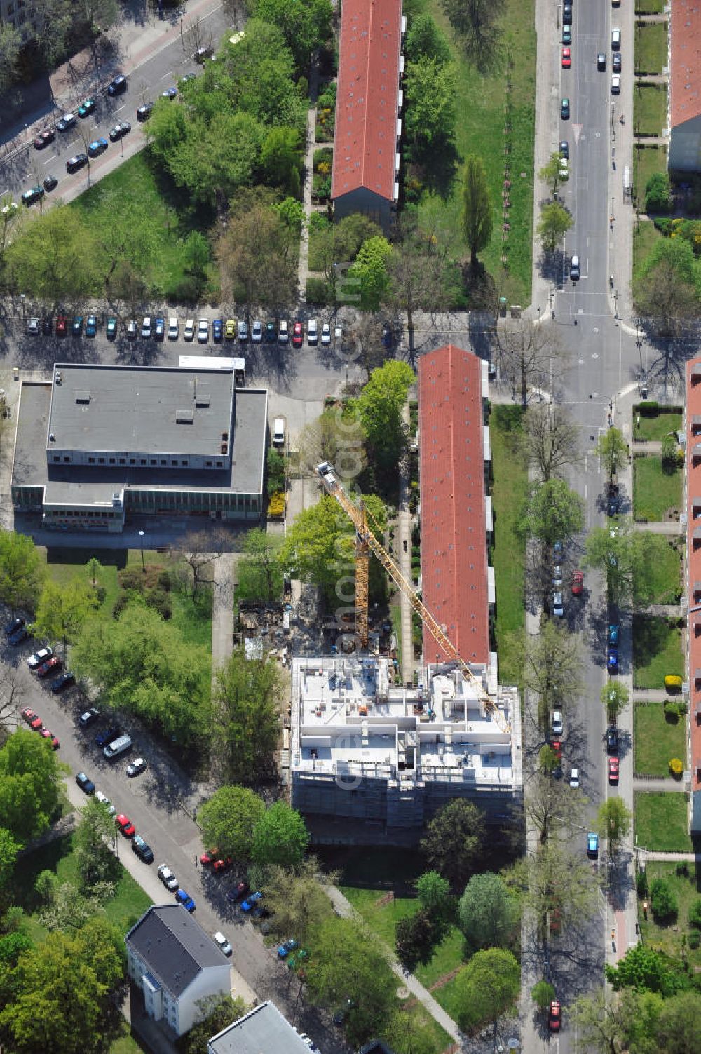 Aerial image Berlin - Baustelle vom Mehrfamilienhaus an der Robert-Uhrig-Straße in Berlin Lichtenberg. Ein Projekt vom Ingenieurbüro Karasch & Küchler GmbH