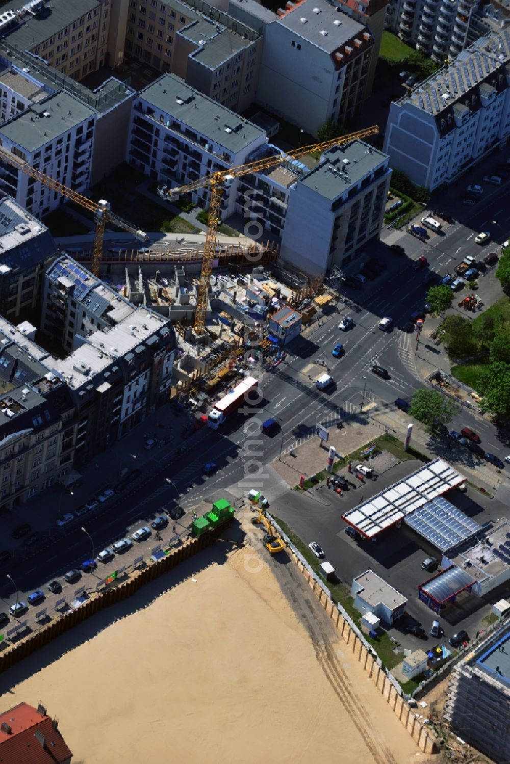 Aerial image Berlin - In the Chausseestrasse at the level Liesenstraße currently being built the Karidu construction Gmbh according to the architect Sagdan Karpuz the Merika Hotel