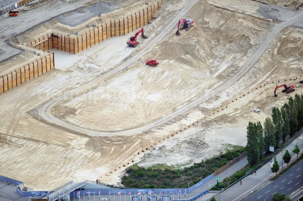 Aerial photograph Berlin - View of construction site at the exhibition venue Cube City Exhibition Grounds in Berlin Charlottenburg. On the site of the demolished Germany Hall is to be completed by the end of 2013, designed by the architectural firm UNIQUE CODE suitable congress hall