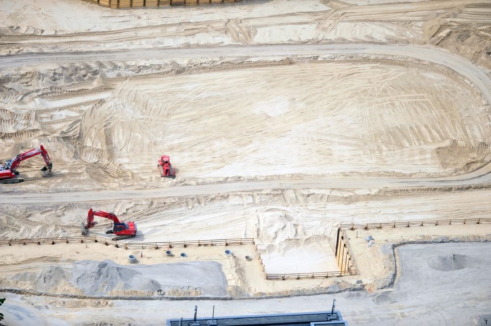 Aerial image Berlin - View of construction site at the exhibition venue Cube City Exhibition Grounds in Berlin Charlottenburg. On the site of the demolished Germany Hall is to be completed by the end of 2013, designed by the architectural firm UNIQUE CODE suitable congress hall