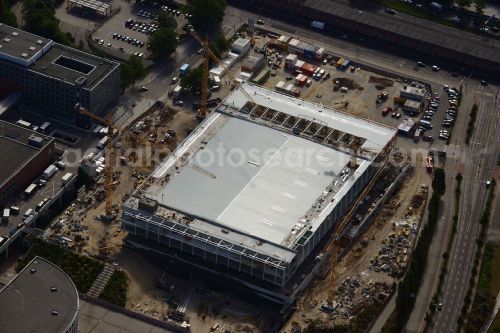 Berlin from above - View of construction site at the exhibition venue Cube City Exhibition Grounds in Berlin Charlottenburg. On the site of the demolished Germany Hall is to be completed by the end of 2013, designed by the architectural firm UNIQUE CODE suitable congress hall