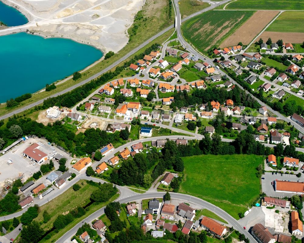 Spöck from the bird's eye view: Residential area construction site of a mixed development with multi-family houses and single-family houses- New building at the in Spöck in the state Baden-Wuerttemberg, Germany