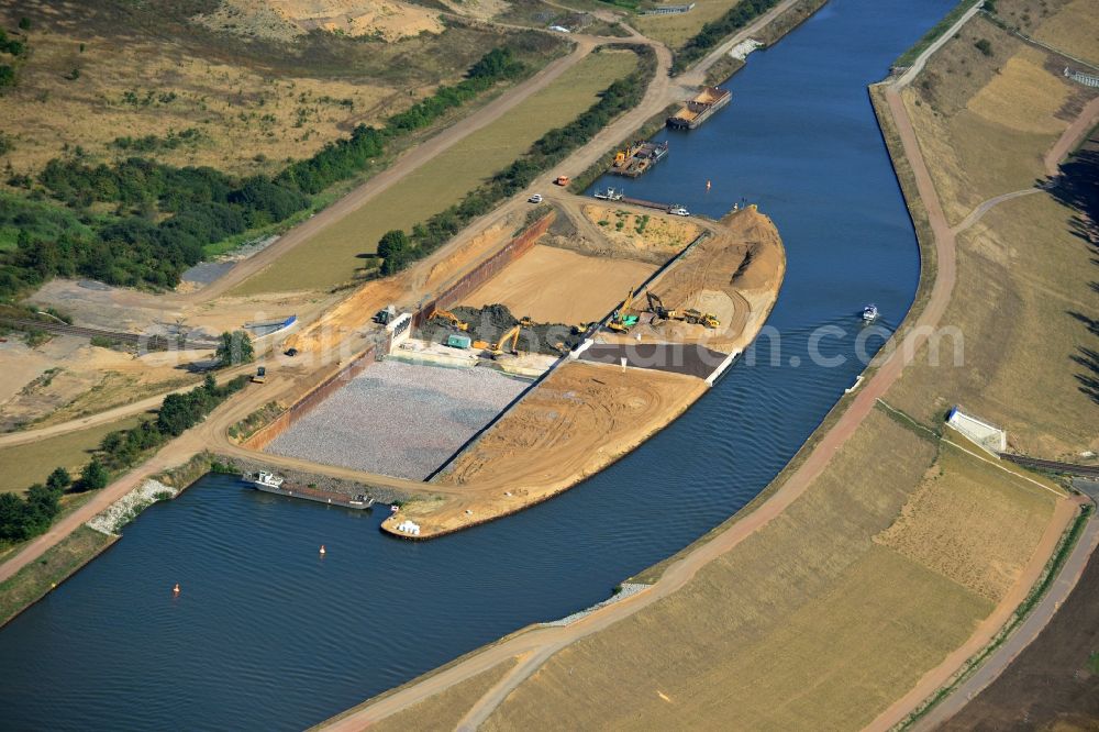 Wolmirstedt from the bird's eye view: Construction to deepen the Mittelland Canal at Wolmirstedt in Saxony-Anhalt