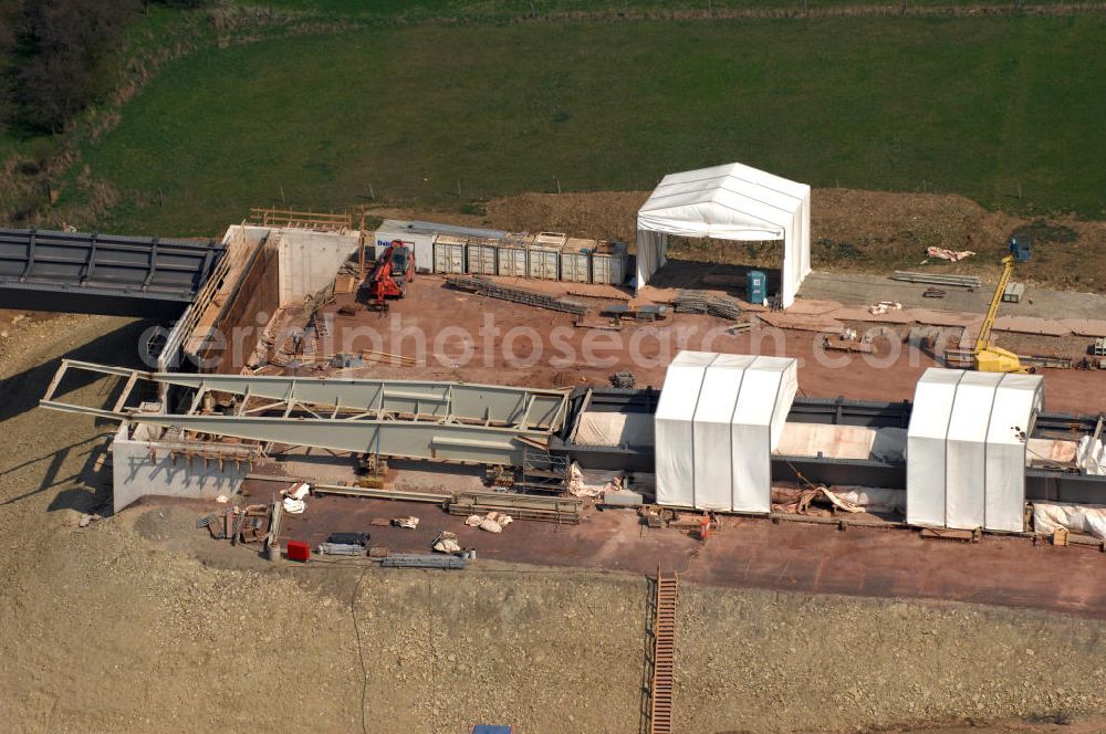 Ettenhausen from the bird's eye view: Blick auf die Baustelle der neuen Nessetalbrücke mit einer Länge von 380 m. Die Brücke ist Teil des Projekt Nordverlegung / Umfahrung Hörselberge der Autobahn E40 / A4 in Thüringen bei Eisenach. Durchgeführt werden die im Zuge dieses Projektes notwendigen Arbeiten unter an derem von den Mitarbeitern der Niederlassung Weimar der EUROVIA Verkehrsbau Union sowie der Niederlassungen Abbruch und Erdbau, Betonstraßenbau, Ingenieurbau und TECO Schallschutz der EUROVIA Beton sowie der DEGE??