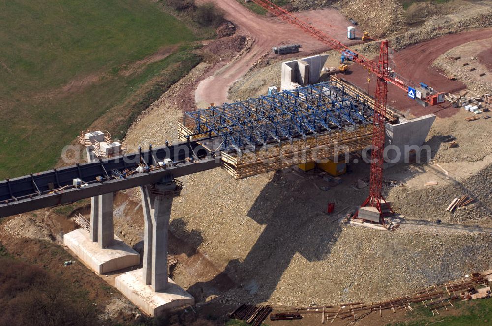 Ettenhausen from above - Blick auf die Baustelle der neuen Nessetalbrücke mit einer Länge von 380 m. Die Brücke ist Teil des Projekt Nordverlegung / Umfahrung Hörselberge der Autobahn E40 / A4 in Thüringen bei Eisenach. Durchgeführt werden die im Zuge dieses Projektes notwendigen Arbeiten unter an derem von den Mitarbeitern der Niederlassung Weimar der EUROVIA Verkehrsbau Union sowie der Niederlassungen Abbruch und Erdbau, Betonstraßenbau, Ingenieurbau und TECO Schallschutz der EUROVIA Beton sowie der DEGE??