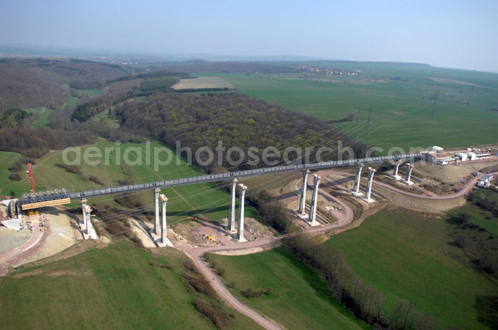 Ettenhausen from the bird's eye view: Blick auf die Baustelle der neuen Nessetalbrücke mit einer Länge von 380 m. Die Brücke ist Teil des Projekt Nordverlegung / Umfahrung Hörselberge der Autobahn E40 / A4 in Thüringen bei Eisenach. Durchgeführt werden die im Zuge dieses Projektes notwendigen Arbeiten unter an derem von den Mitarbeitern der Niederlassung Weimar der EUROVIA Verkehrsbau Union sowie der Niederlassungen Abbruch und Erdbau, Betonstraßenbau, Ingenieurbau und TECO Schallschutz der EUROVIA Beton sowie der DEGE??