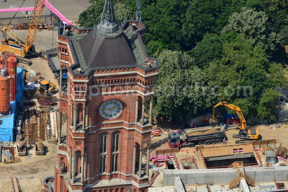 Aerial photograph Berlin Mitte - Construction site Berliner Rathaus Station of the underground line expansion U5 of the BVG in Berlin-Mitte