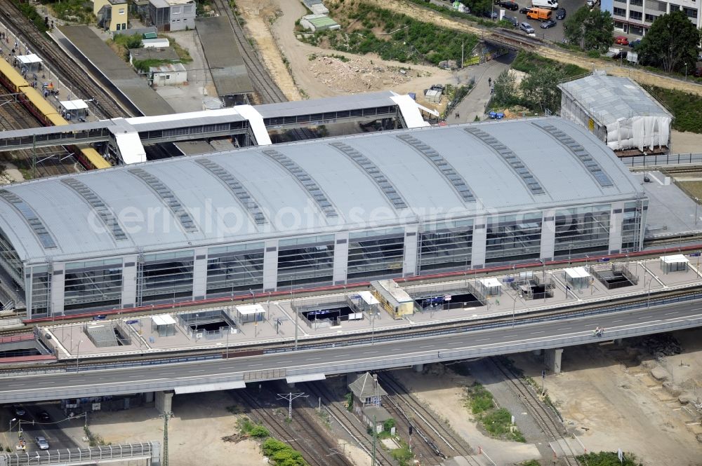 Aerial image Berlin - Construction site of the alteration and new build Berlin S-Bahn station Ostkreuz