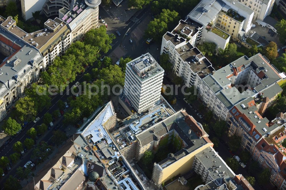 Aerial photograph Berlin - Site for the new office and retail building N ° 195 Kurfürstendamm. ALPINE Bau AG, Germany through the implementation of the structural work and refurbishment of the listed building