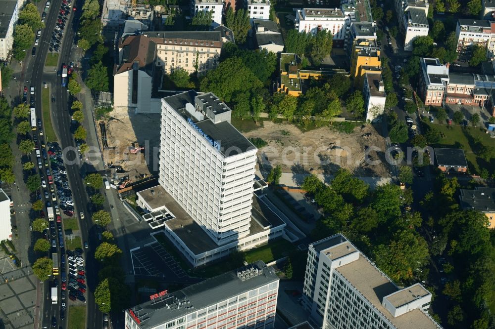 Berlin from above - Site clearance for construction German Bank Campus in the Charlottenburg district of Berlin