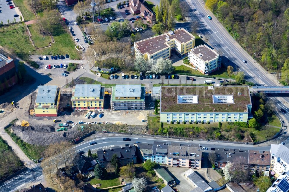 Aerial photograph Oberhausen - Construction site of the new buildings of the retirement home - retirement ASB Seniorenzentrum on Annemarie-Renger-Weg in Oberhausen in the state North Rhine-Westphalia, Germany