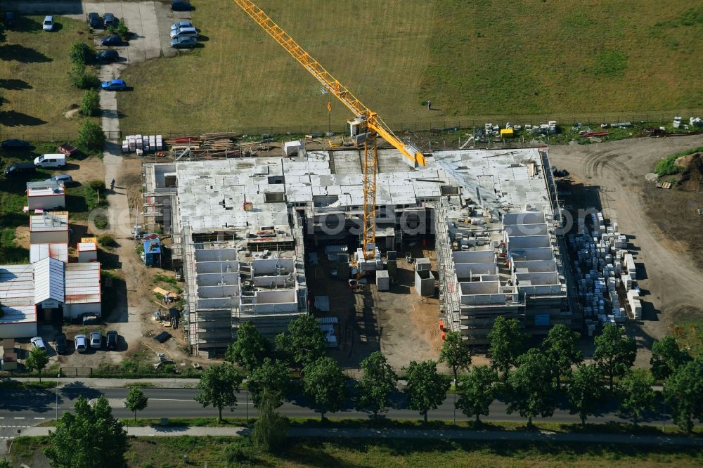 Oranienburg from above - Construction site of the new buildings of the retirement home - retirement of Oranienburger Wohnungsbaugenossenschaft on Walther-Bothe-Strasse in Oranienburg in the state Brandenburg, Germany