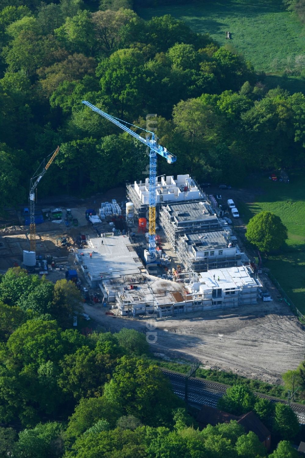 Aerial image Bremen - Construction site of the new buildings of the retirement home - retirement Rockwinkeler Park of Detlef Hegemann Immobilien Management GmbH in Bremen, Germany