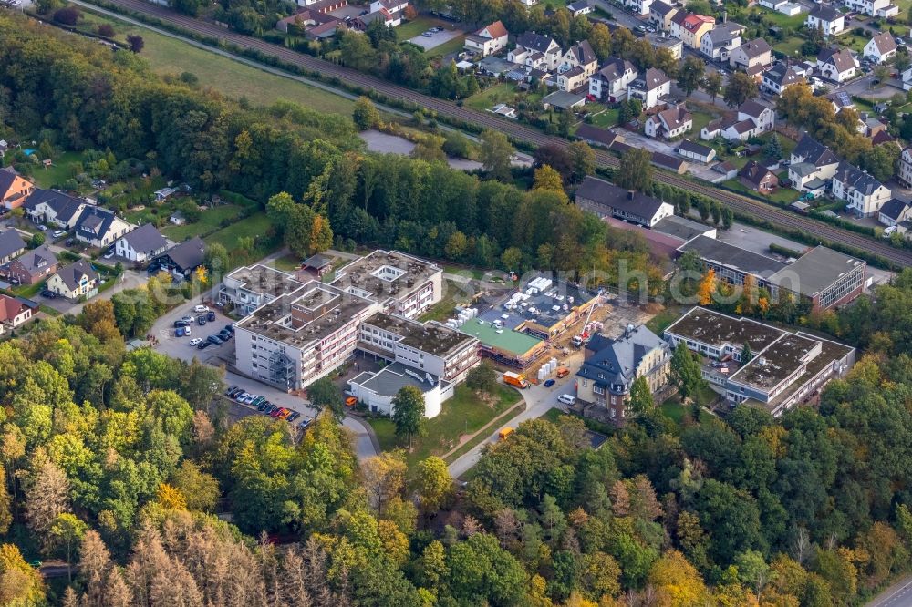 Fröndenberg/Ruhr from above - Construction site of the new buildings of the retirement home - retirement Schmallenbach-Haus in Froendenberg/Ruhr in the state North Rhine-Westphalia, Germany