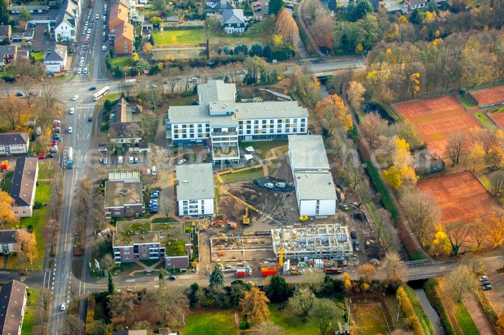 Aerial photograph Dinslaken - Construction site of a new build retirement home Wilhelm-Lantermann-Haus on the Gneisenaustrasse in the district Ruhr Metropolitan Area in Dinslaken in the state North Rhine-Westphalia