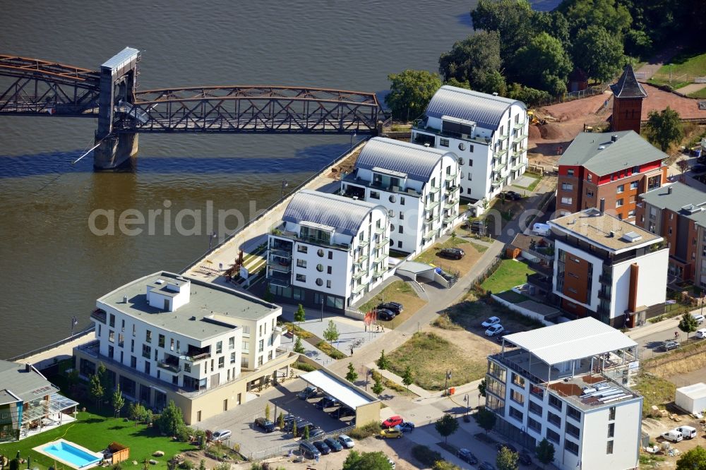 Aerial photograph Magdeburg - Construction site of a new building - complex with multi-family homes in the development area Elbbahnhof in Magdeburg in Saxony-Anhalt