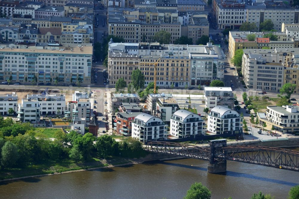 Aerial photograph Magdeburg - Construction site of a new building - complex with multi-family homes in the development area Elbbahnhof in Magdeburg in Saxony-Anhalt